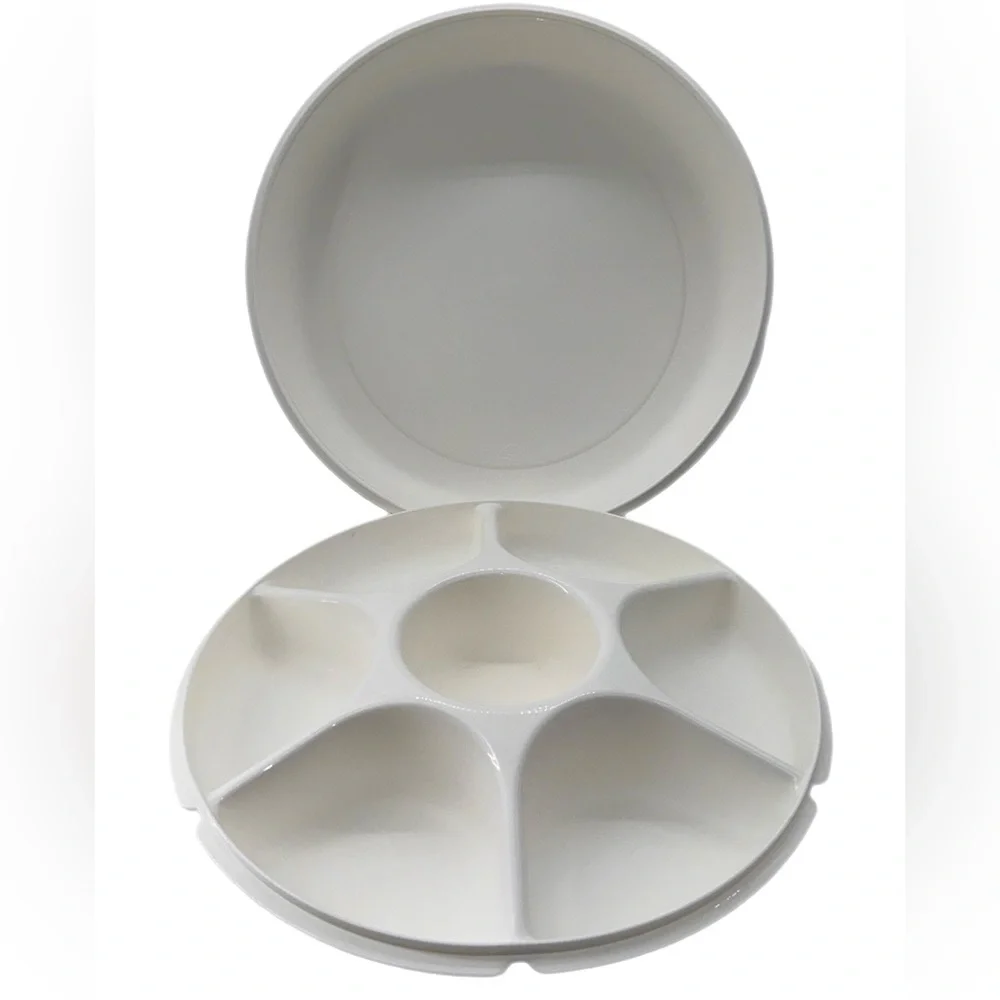 Vintage Tupperware Divided Vegetable Relish Chip & Dip Serving Tray Lid Dip Bowl